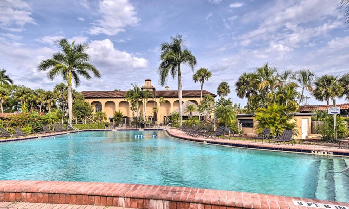 Naples Apartment | Resort Studio Rental w/Community Pool in Naples!