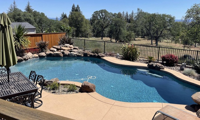 Auburn House | Resort Style Backyard - Minutes Away From Trails & Downtown Auburn!