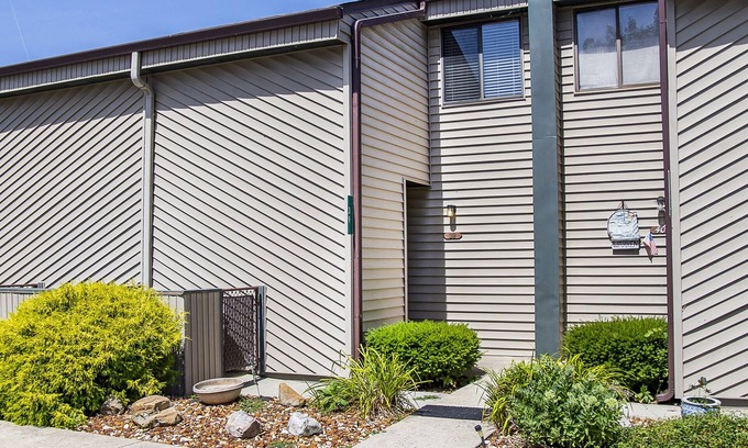 Fairfield Glade Condo | ðResort Vacations at Fairfield Glade TN 2 bedroom Condo with Gorgeous Lake Front