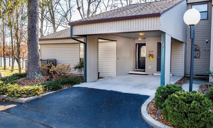 Fairfield Glade Condo | 🌄 Resort Vacations at Fairfield Glade TN Best View on the Lake 2 bedroom/2 bathrooms
