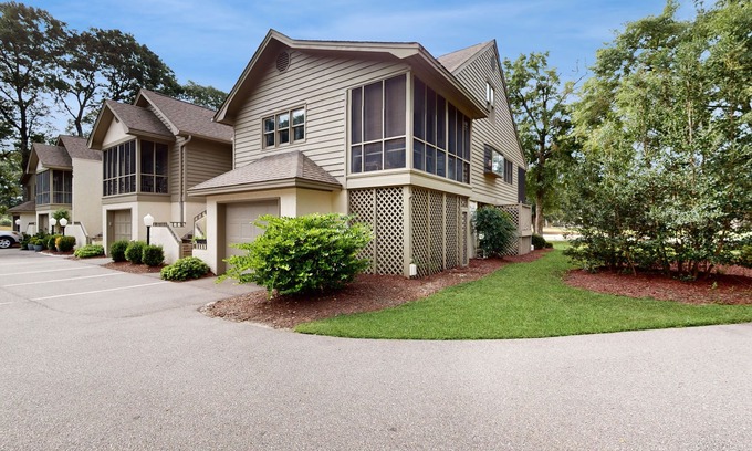 Sea Trail House | Resort Villa Close to Golf & Beach