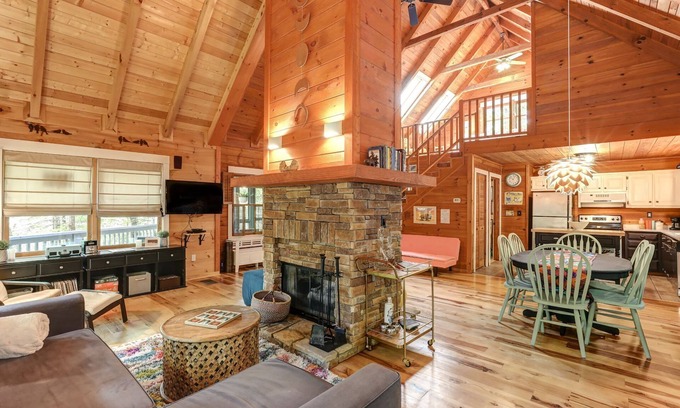 Big Canoe House | Respite at Big Canoe - Wood-burning fireplace, bright interiors, Wifi