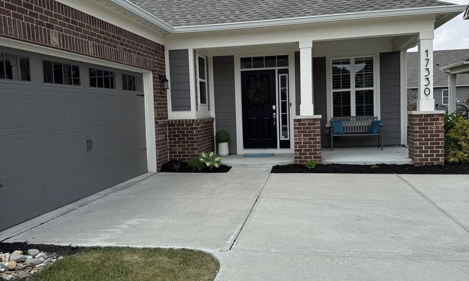 Westfield Villa | Rest & Rally Retreat – Your Game Day Getaway Just 5 Minutes from Grand Park!