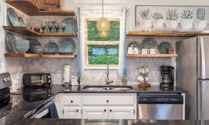 Branson West Condo | Retreat by Design | Resort Amenities