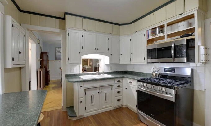 Hastings House | Retreat in Hastings: Two Homes, One Listing