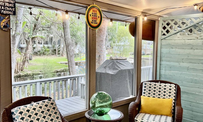 Homosassa Villa | Retreat on the Creek 2 DUPLEX home