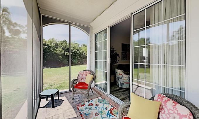 Pawleys Island Villa | Retreat to Coastal Elegance: Golf and Beach Access