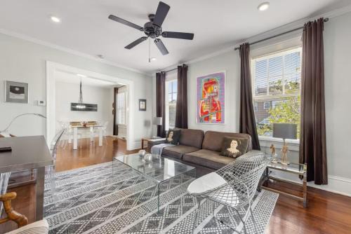 Charlotte House | Retro 1BR in Elizabeth with Porch & Eclectic Design