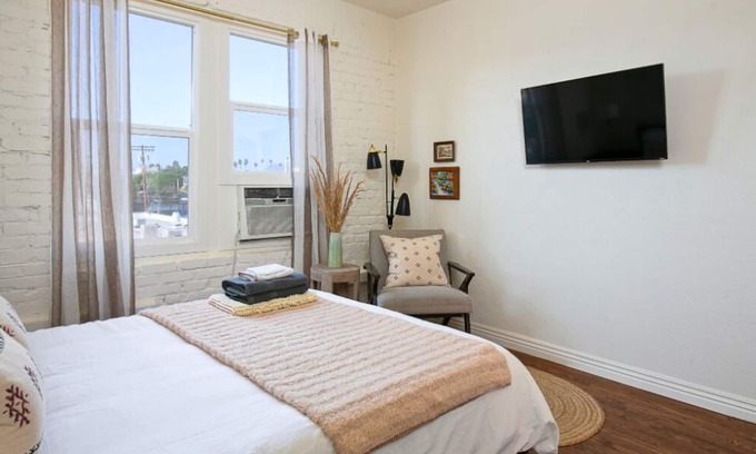 Rampart Village Apartment | Retro Studio in Historic Downtown LA!
