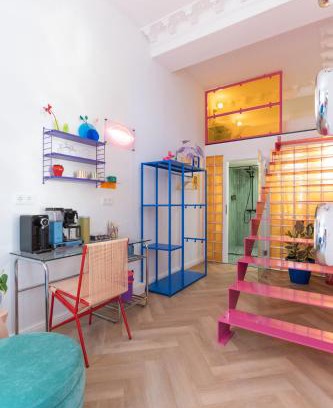Rotherbaum Apartment | RetroPop Design Apartment , Designerzimmer für je 2 Personen, Top Lage, WIFI