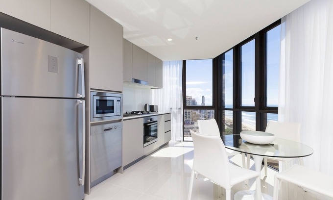 Surfers Paradise Apartment | Rhapsody Resort