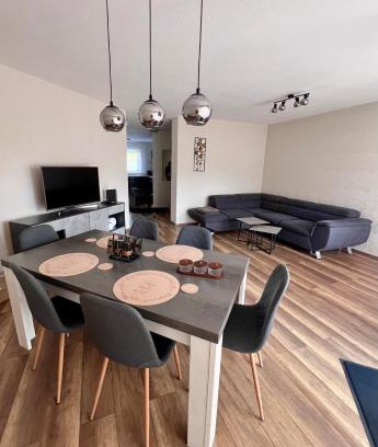 Lahnstein Apartment | RheinLahn Stay - Fewo am Lahneck - 10 min bis Koblenz