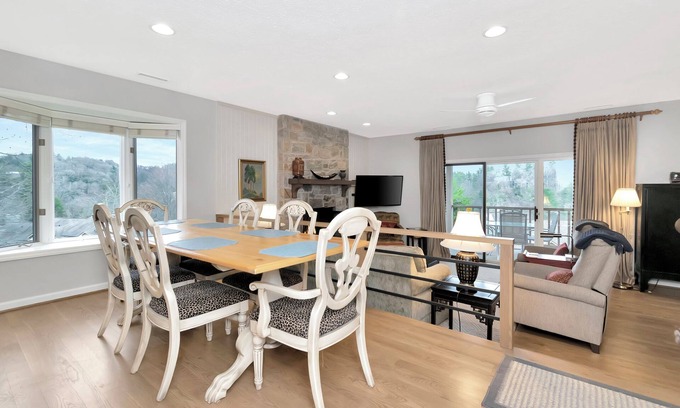 Blowing Rock Condo | Rhododendron 4 | Restaurant, Pool, Spa