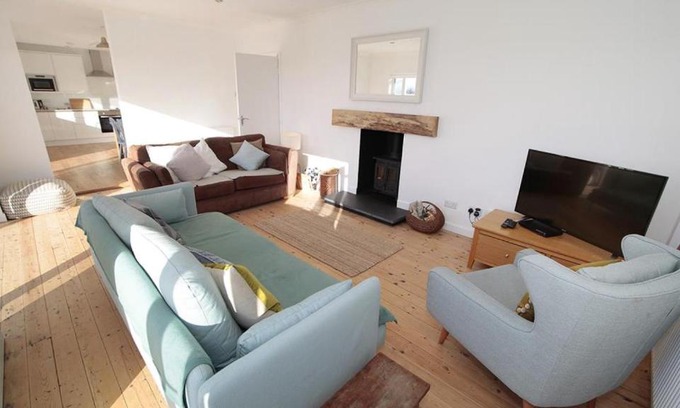 Crynant House | Rhossili Reach