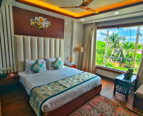 Taj Ganj Hotel | Rich Grand Hotel
