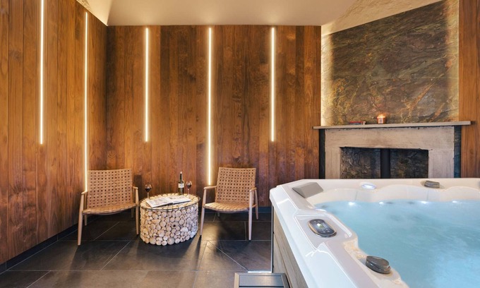 Kendal Apartment | Richmond Place - Apartment in Private Mansion