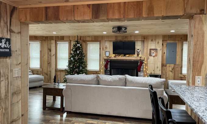 Lexington House | Ridgeview Cottage