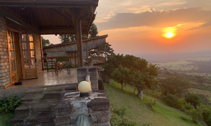 Rubirizi Cabin | Rift Valley Game Lodge