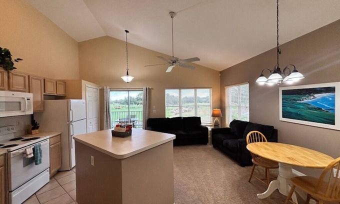 Port Saint Lucie Condo | Right Direction Rentals 1 Bedroom Villa 9906