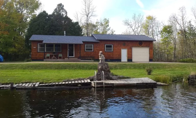 Au Train Cottage | Right on the river and close to Lake Superior