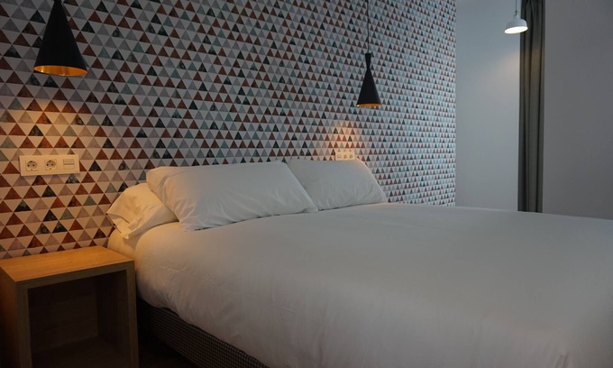 Torre del Mar Hostel | Rincon 13 – Mares​