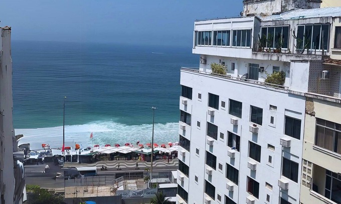 Copacabana Apartment | Rio Habitat Almirante