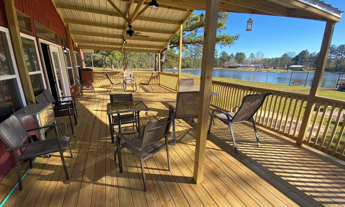 Mississippi Gulf Coast House | Ripples on the Lake Pristine private lake property that you will never forget