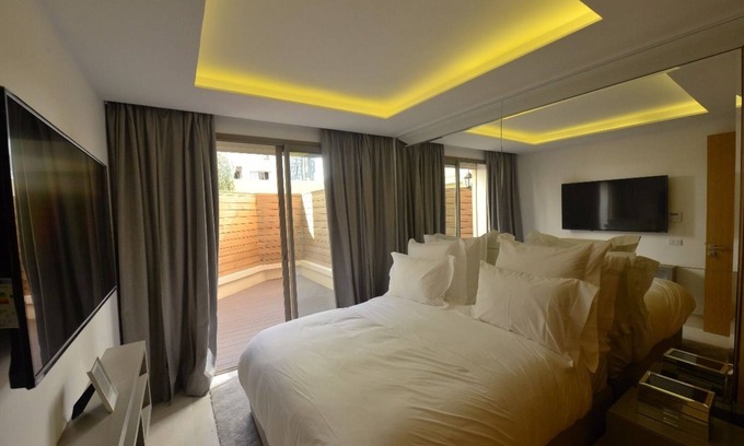 Racine Apartment | Riva 44