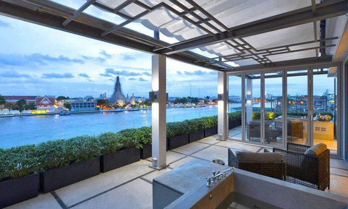 Phra Borom Maha Ratchawang Hotel | Riva Arun Bangkok