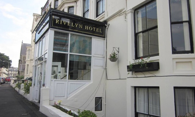 South Cliff Hotel | Rivelyn Hotel Bar & Restaurant