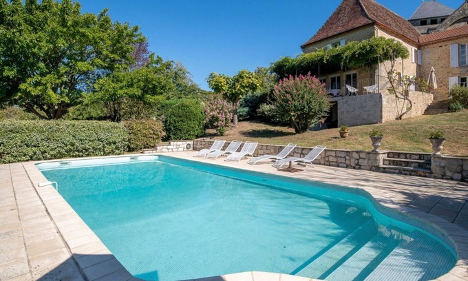 Alles-sur-Dordogne Villa | River Dovecote - Four Bedroom Villa, Sleeps 8