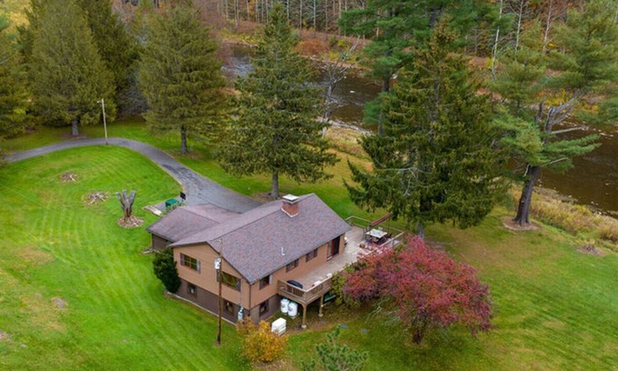 Cedar Run Cabin | River front paradise with in-home fireplace.