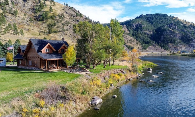Cascade Cabin | 'River Front Ranch' Montana Retreat: Fishing Haven