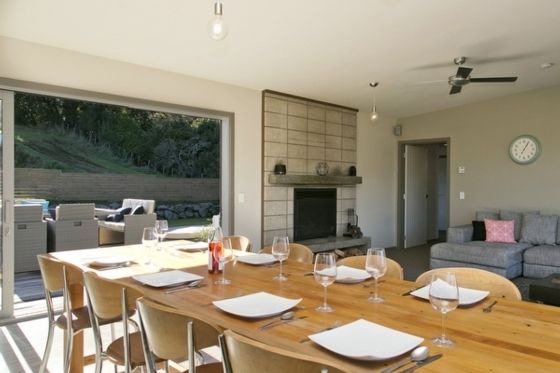 Rangatira Park House | River Retreat - Taupo Holiday Home