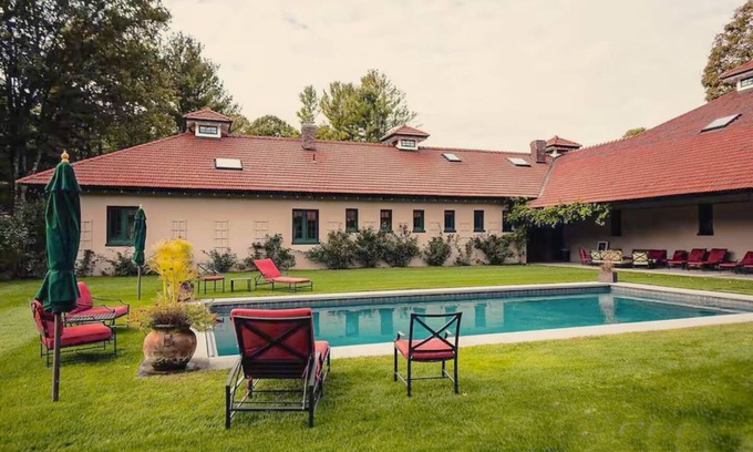Manchester House | River Road Farm: A Morgan Horse Barn Turned Luxe Escape