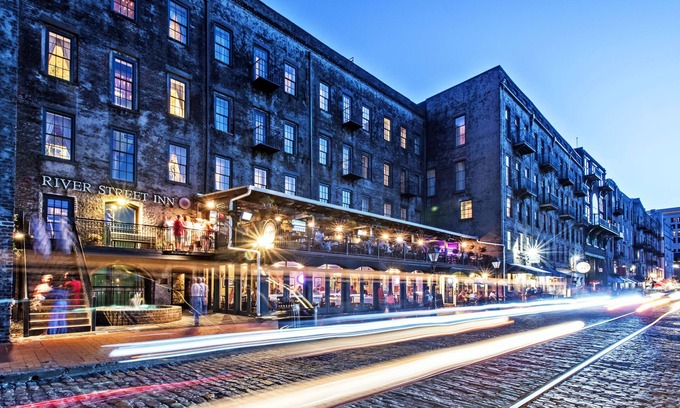 Historic District - North Hotel | River Street Inn