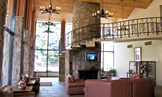 Gatlinburg Resort | River Terrace Resort & Convention Center