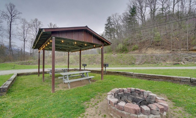 Briceville Apartment | River & Trails On-Site: Briceville Getaway