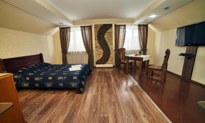 Vinnytsya Apartment | River