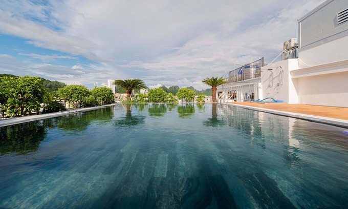 Ha Long House | River Way Hotel Ha Long