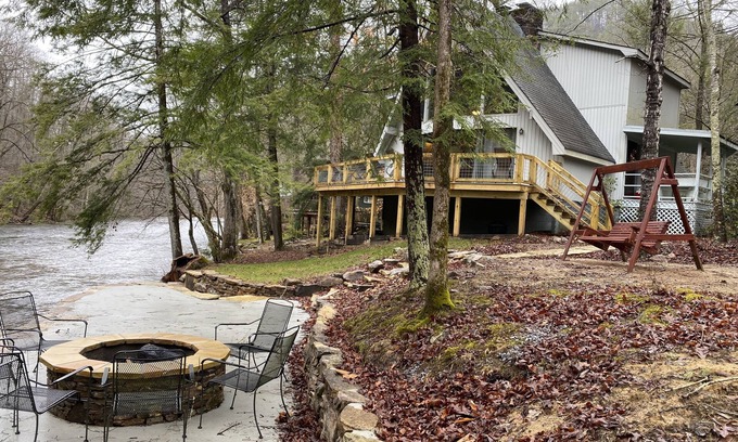 Walland Ski Chalet | Riverfront Chalet - fantastic riverfront lot!