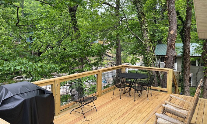 Chimney Rock Cottage | Riverfront cottage within walking distance to downtown Chimney Rock.