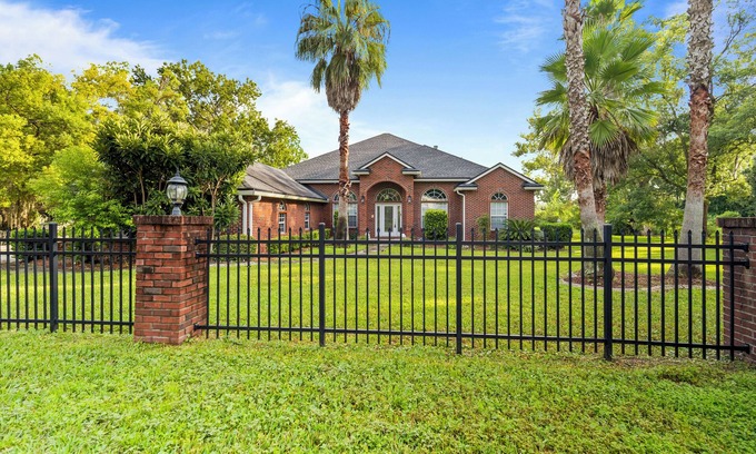 Northside House | Riverfront Escape! Private Pier, 4BR Home & Room to Entertain.