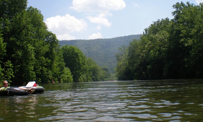 Fishers Hill Cabin | Riverfront Getaway Cabin