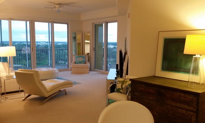 Edgewood Condo | Riverfront High Rise Sophistication Downtown Fort Myers Beautiful Views!