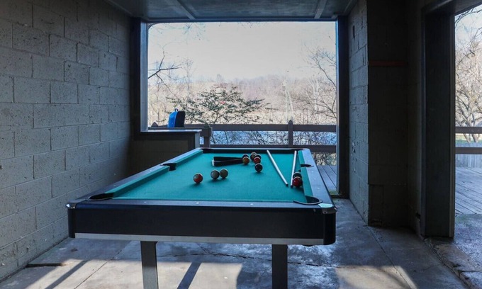 Lexington House | Riverfront Home, Apt & Bar