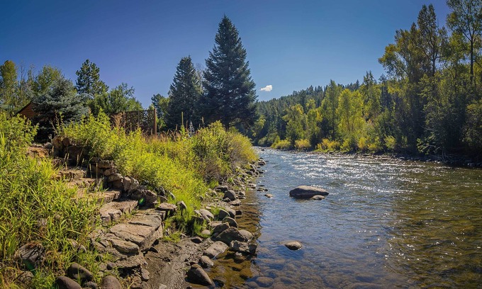 San Juan River Village House | Riverfront Home w/Hot Tub ~ 19 Mi to Wolf Creek!