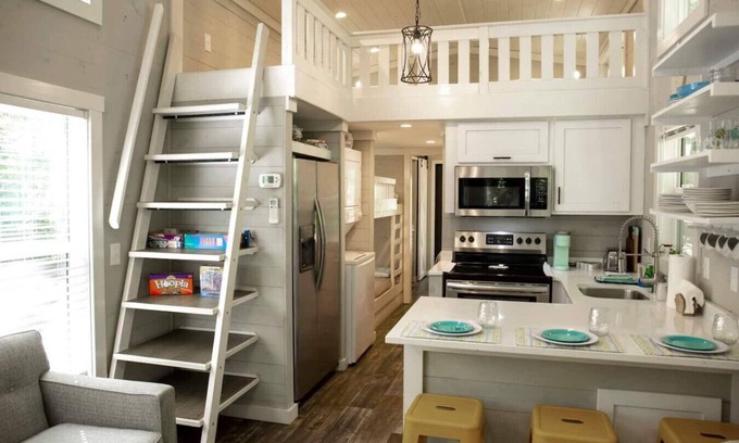 Mentone House | Riverfront Home w/Kayaks- The East Fork Cottage