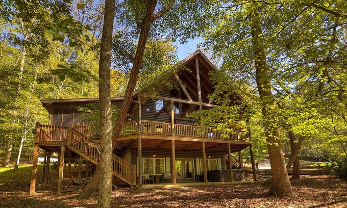 Ellijay Cabin | Riverfront, loud rapids, screen porch-River's Echo (neighboring Rapids' Echo