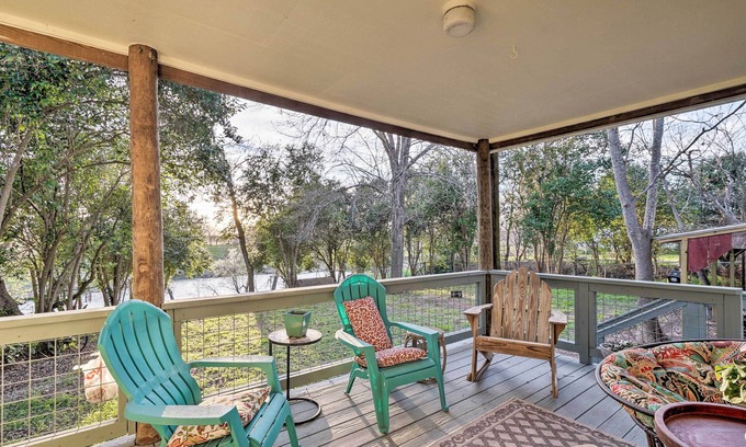 Martindale House | Riverfront Martindale House w/2 Covered Decks